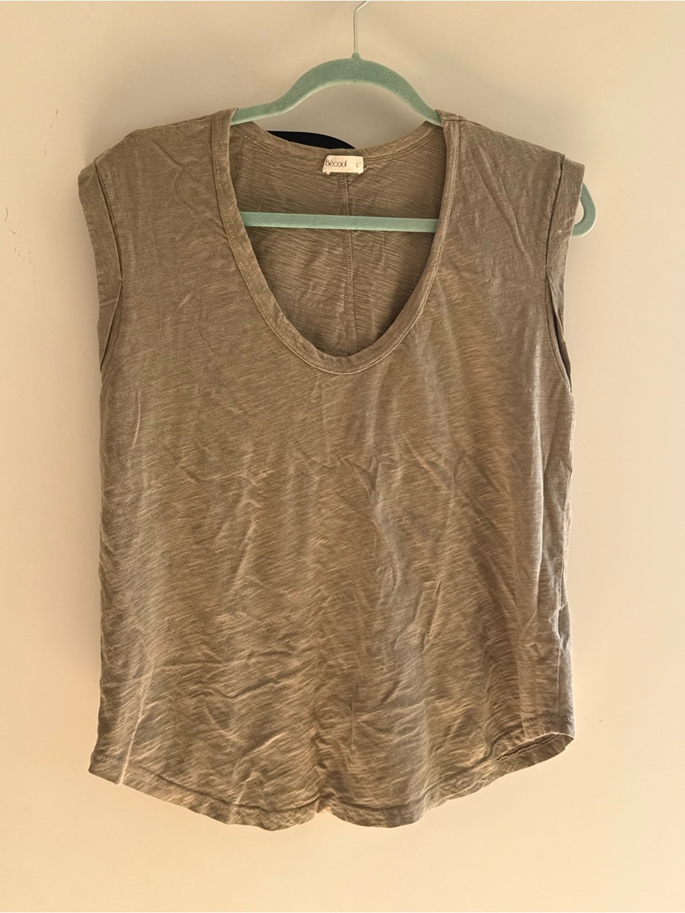 BE COOL Taupe Scoop Neck Sleeveless Tank